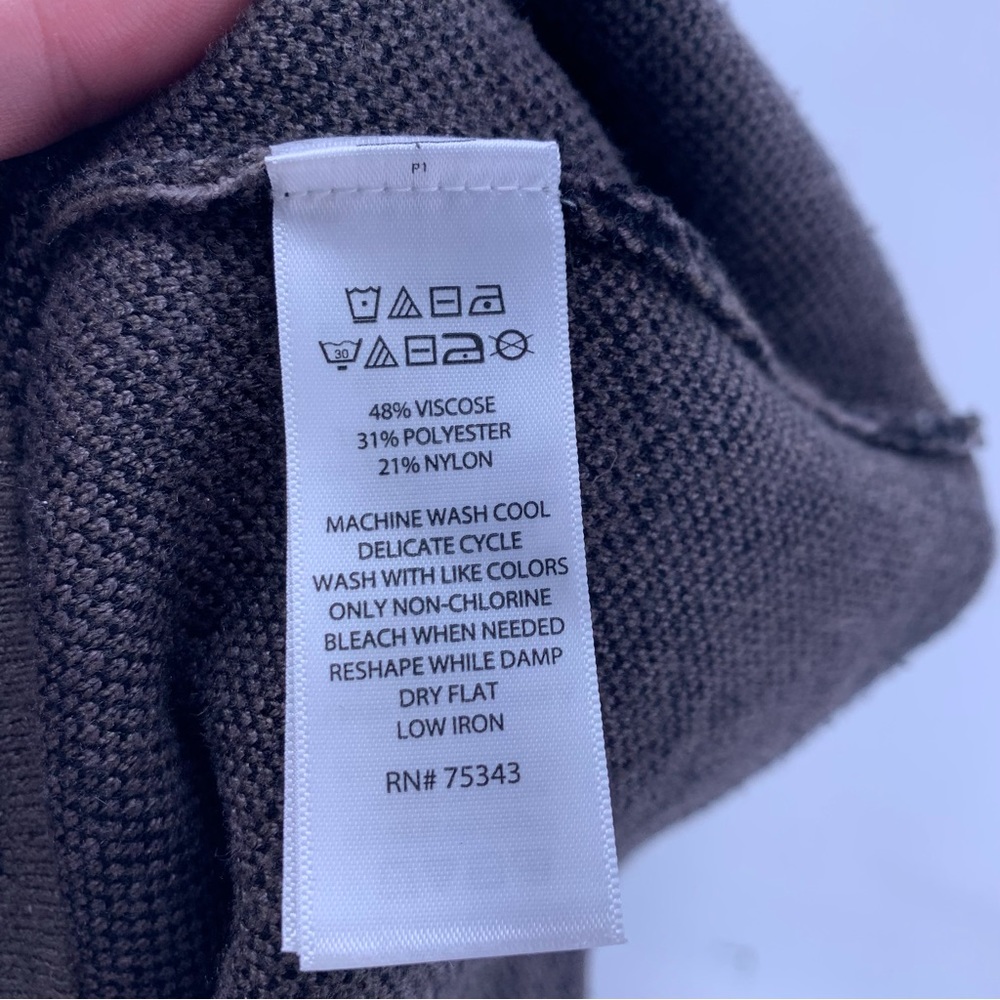 Tahari Camo Print Turtleneck Sweater Size Medium - Picture 5 of 6